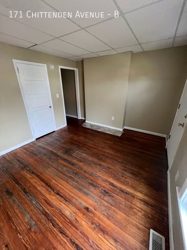 171 Chittenden Ave in Columbus, OH - Building Photo - Building Photo