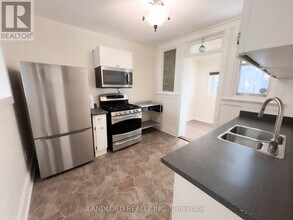 16 Earl Haig Ave in Toronto, ON - Building Photo - Building Photo