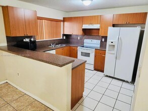 14116 SW 260th St in Homestead, FL - Building Photo - Building Photo