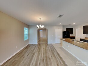 10305 Geese Trail Cir in Sun City Center, FL - Building Photo - Building Photo