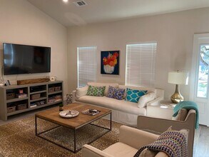 315 Bluebird Cir in Marble Falls, TX - Building Photo - Building Photo