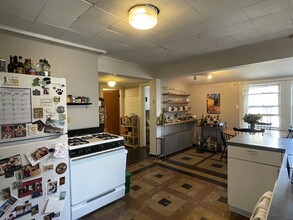 8 Ivaloo St, Unit A in Somerville, MA - Building Photo - Building Photo