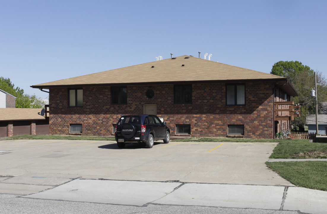 Rustic Oak Apartments in Blair, NE - Building Photo