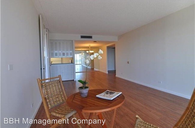 700 Richards St-Unit -Apt 1110 in Honolulu, HI - Foto de edificio - Building Photo