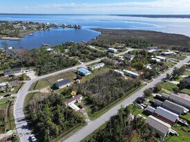 1433 S Kimbrel Ave in Panama City, FL - Building Photo