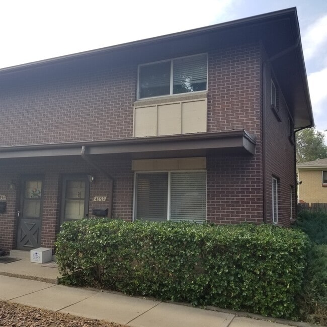 property at 4592 Everett St