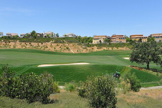 The Fairways at Westridge in Valencia, CA - Foto de edificio - Building Photo