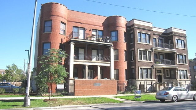 property at 4615 S Michigan Ave