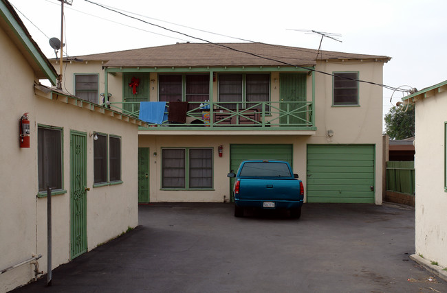 328 Stepney St in Inglewood, CA - Building Photo - Building Photo