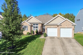 220 Rockcrest Way in Louisville, KY - Building Photo - Building Photo