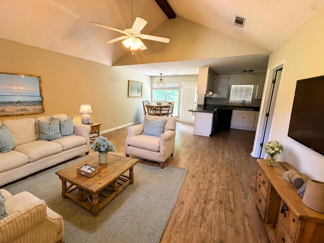 4 Clayton Ln in Statesboro, GA - Building Photo - Building Photo