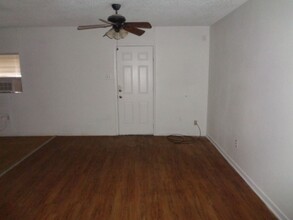 607 E North 16th St in Abilene, TX - Building Photo - Building Photo