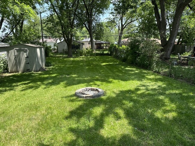 24332 Bolam Ave in Warren, MI - Building Photo - Building Photo