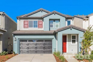 1202 Victorian St in Lincoln, CA - Building Photo