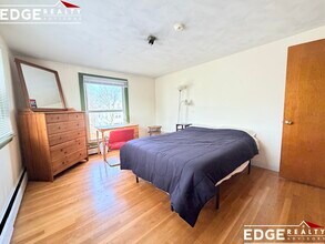 94 Nottinghill Rd, Unit 2 in Boston, MA - Foto de edificio - Building Photo