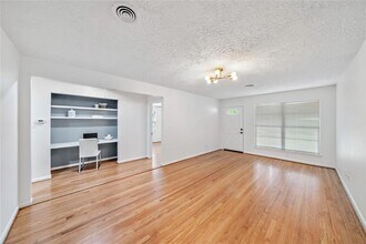 4510 Billingsley St in Houston, TX - Foto de edificio - Building Photo