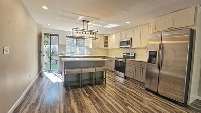 207 169th Ave NE in Bellevue, WA - Building Photo - Building Photo