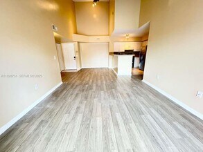 1721 Village Blvd in West Palm Beach, FL - Building Photo - Building Photo