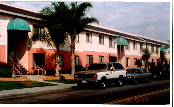 Palmira Village Apartments in San Diego, CA - Building Photo - Building Photo