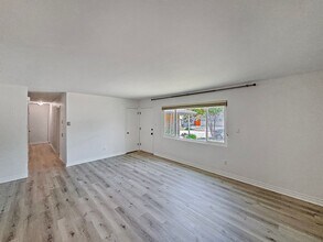 4995 Tierra Baja Way in San Diego, CA - Building Photo - Building Photo