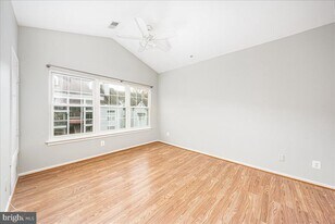 9901 Boysenberry Way in Gaithersburg, MD - Building Photo