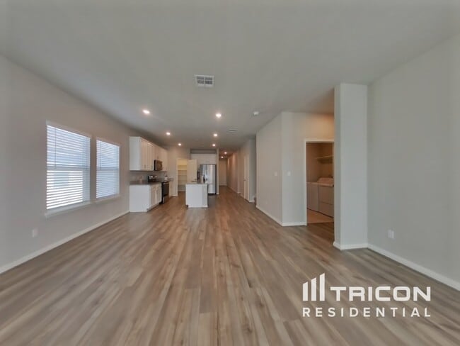 13532 Emerson Wy in Saint Hedwig, TX - Building Photo - Building Photo