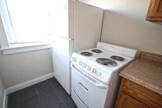 3416 Wyandotte - Studio W in Kansas City, MO - Foto de edificio - Interior Photo