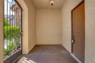 9176 Worsley Park Pl in Las Vegas, NV - Building Photo - Building Photo