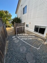 1246 Alan Rd in Victoria, BC - Building Photo - Building Photo
