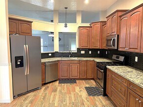 3027 Sandpiper St in Humble, TX - Building Photo - Building Photo