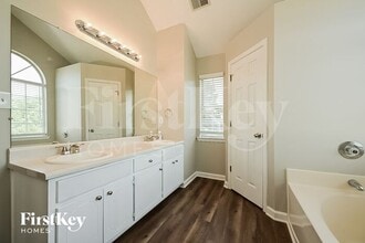 4049 Fieldway Rd in Rex, GA - Building Photo - Building Photo