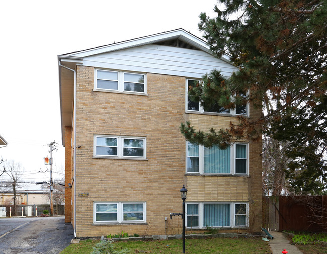 9401 Lawrence Ct in Schiller Park, IL - Building Photo - Building Photo