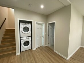 5169 La Dorna St in San Diego, CA - Building Photo - Building Photo