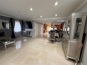 65-29 168th St in Queens, NY - Building Photo - Building Photo