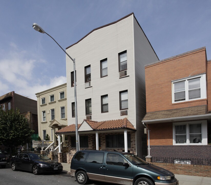 193 Ainslie St in Brooklyn, NY - Building Photo