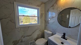 14 Elm St in Bloomfield, NY - Building Photo