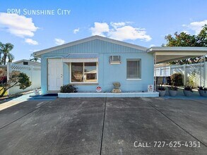 11400 2nd St E in Treasure Island, FL - Building Photo - Building Photo