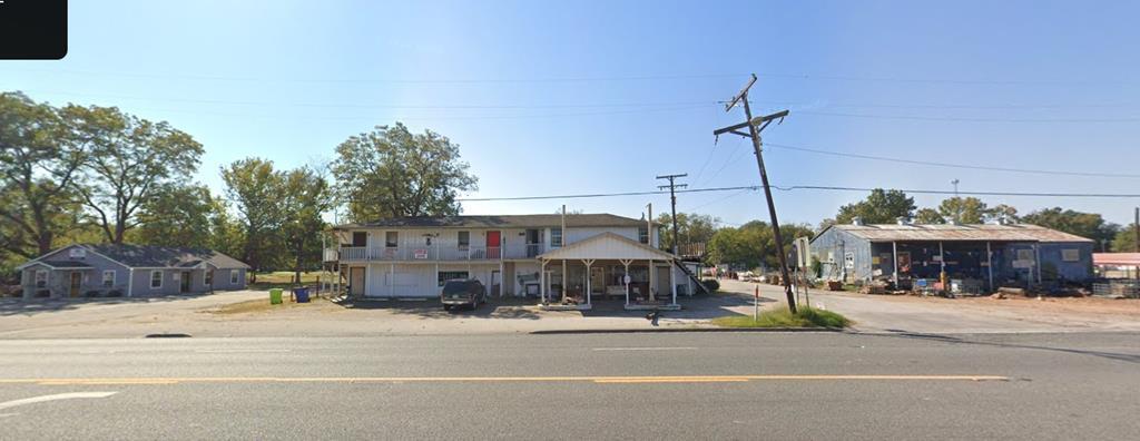 203 S Home St in Corrigan, TX - Building Photo