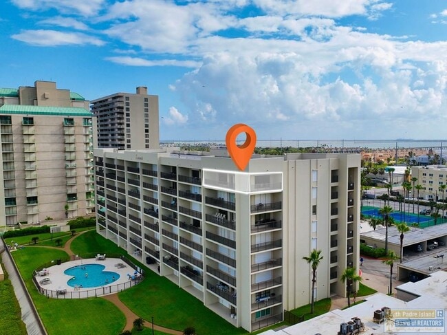 900 Padre Blvd in South Padre Island, TX - Building Photo - Building Photo