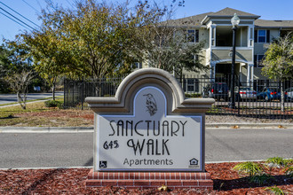 Sanctuary Walk Apartments in Jacksonville, FL - Building Photo - Building Photo