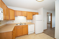 Lodge Apartments at Little Canada in Little Canada, MN - Building Photo - Building Photo