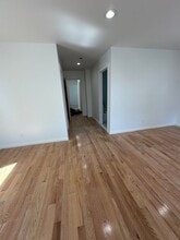 543 3rd Ave in Lyndhurst, NJ - Building Photo - Building Photo