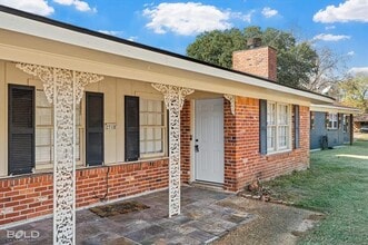 2710 Higgins Dr in Shreveport, LA - Building Photo - Building Photo