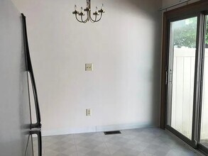 5213 Winsome Way in Columbus, OH - Building Photo - Building Photo