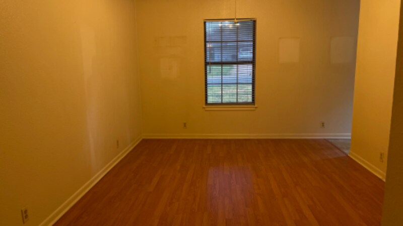 1603 W Elm St in Denison, TX - Foto de edificio