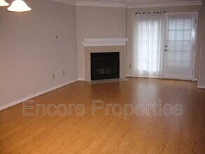 1608 Township Cir in Raleigh, NC - Foto de edificio - Building Photo