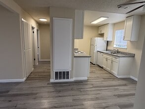 Aspen Village in Fairfield, CA - Building Photo - Building Photo