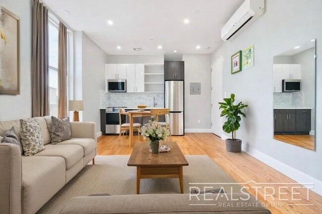 New 2 BEd in Fort Greene with Roof Deck & Laundry!, Unit 3B