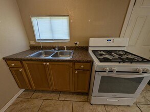 1134 N 8th St in Sterling, CO - Building Photo - Building Photo