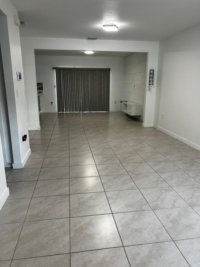 property at 489 NE 5th Pl